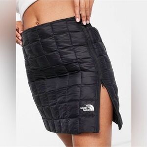 NWOT The North Face ASOS Thermoball Hybrid Black Puffer Mini Skirt XS